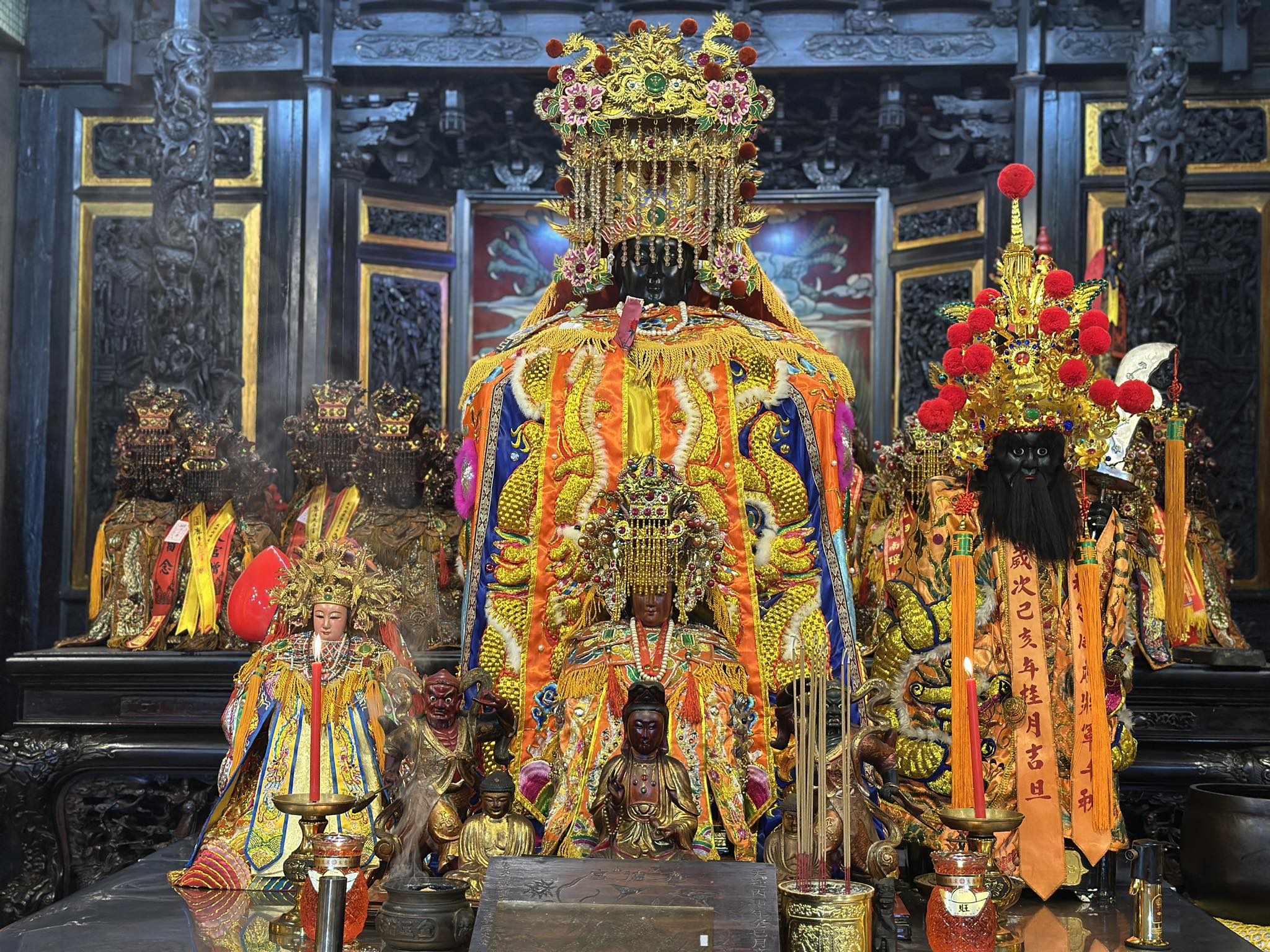 恭迎關渡媽祖、玉女娘娘、周倉爺公至汐止濟德宮駐殿三日，歡迎信眾踴躍參拜