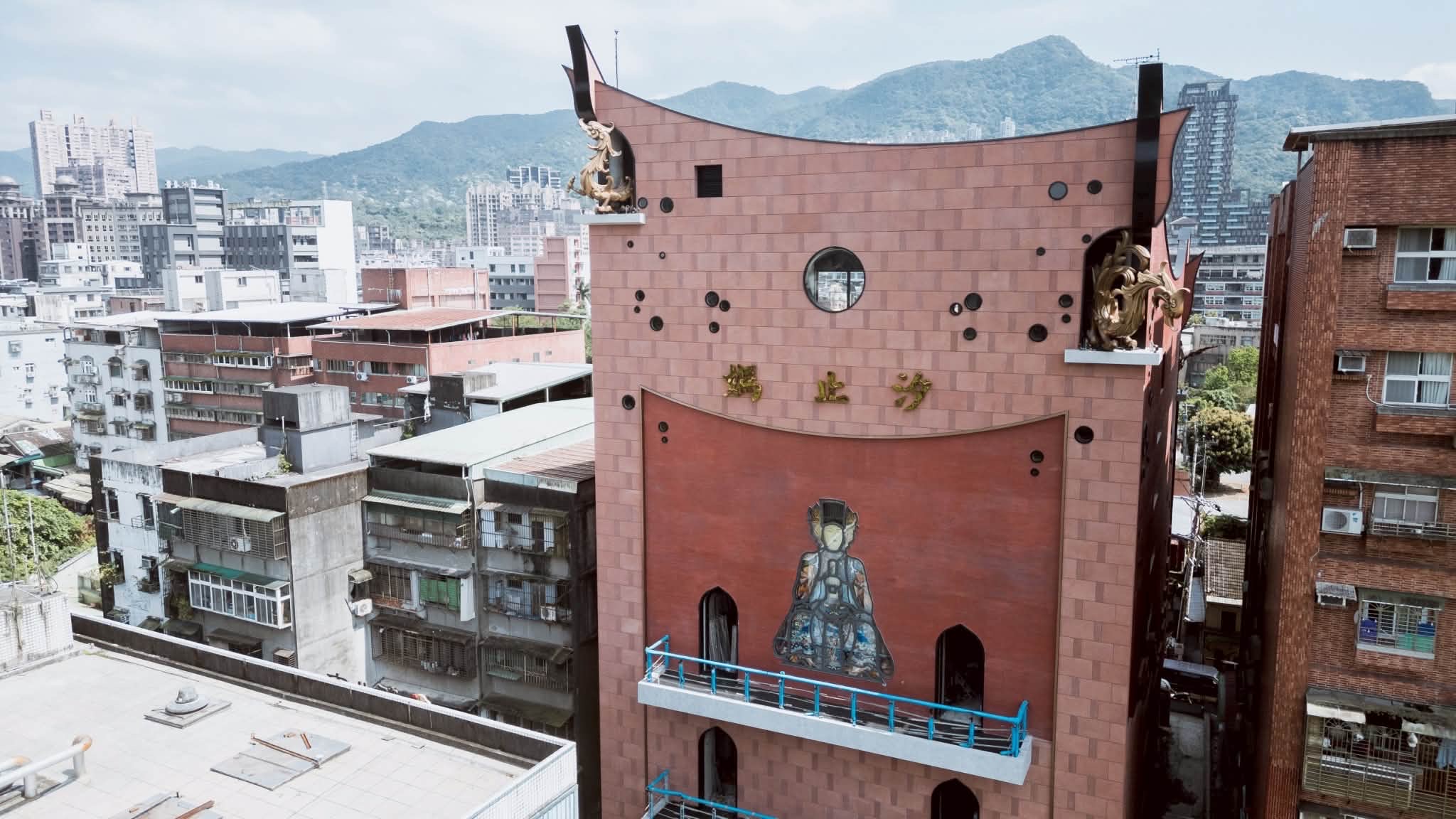 濟德宮重建新廟 彩繪琉璃媽祖